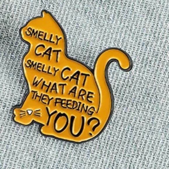 1 LEFT‼️ Smelly Cat Enamel Pin Friends 90s TV Show Phoebe Fans Gift Memorabilia - Picture 2 of 6